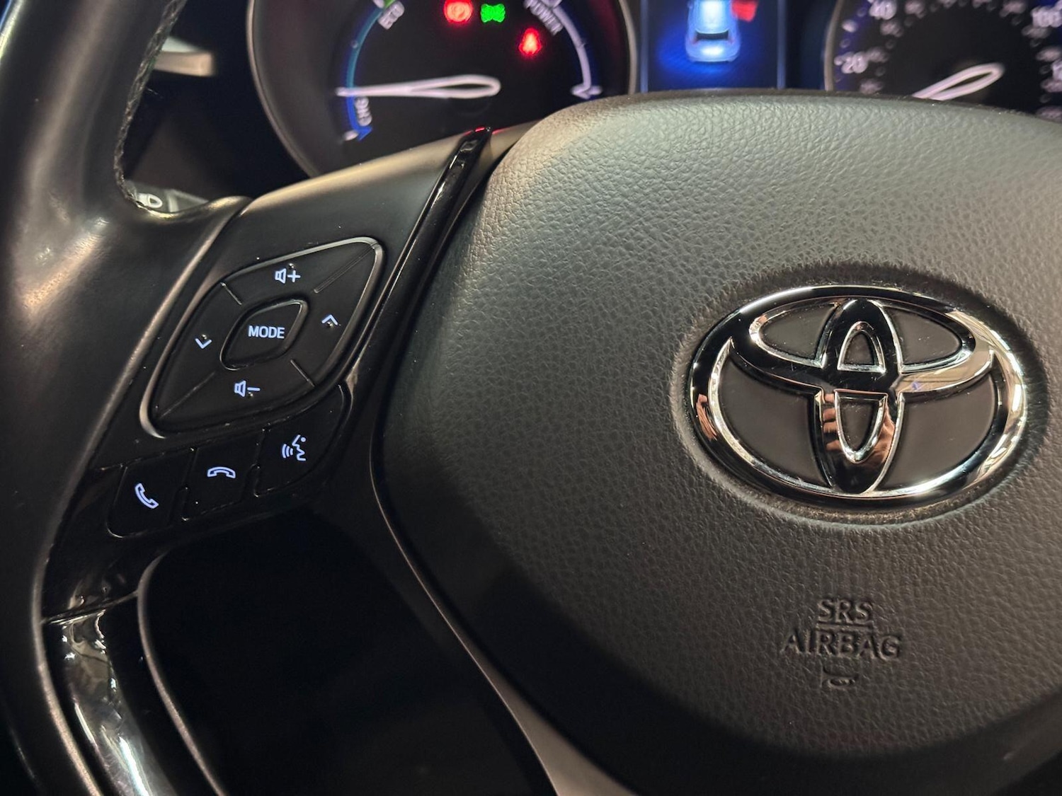 Used Toyota C-HR 2018 for sale - 76657462: Photo 34