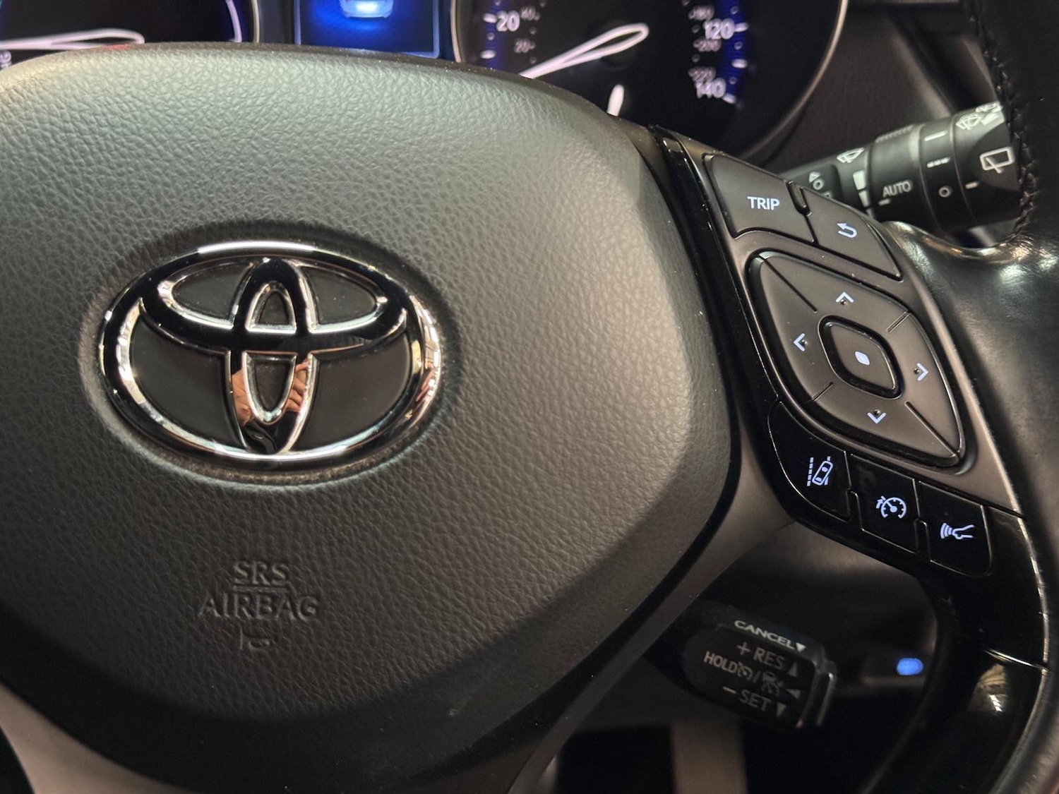 Used Toyota C-HR 2018 for sale - 76657462: Photo 35