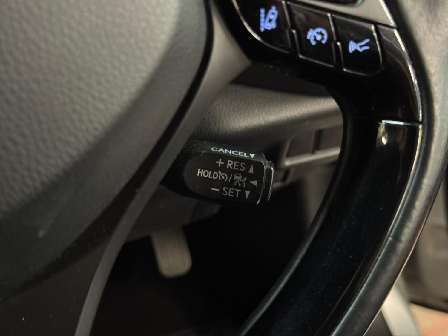 Used Toyota C-HR 2018 for sale - 76657462: Photo 36