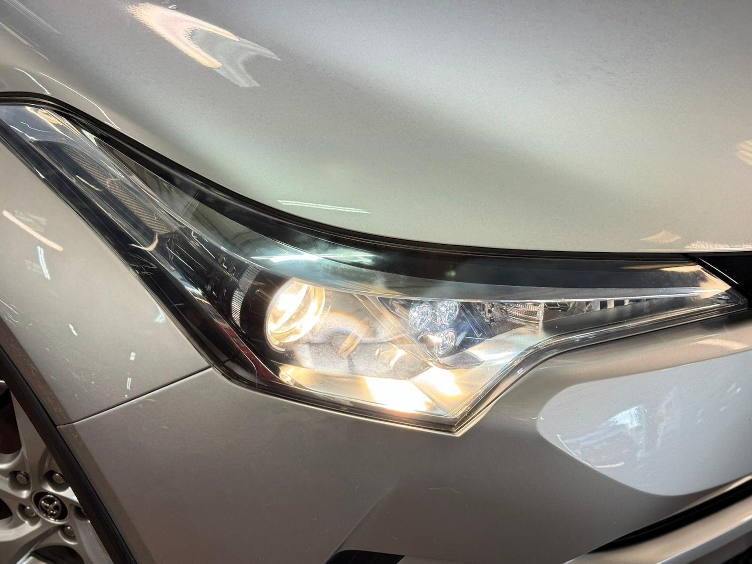 Used Toyota C-HR 2018 for sale - 76657462: Photo 9