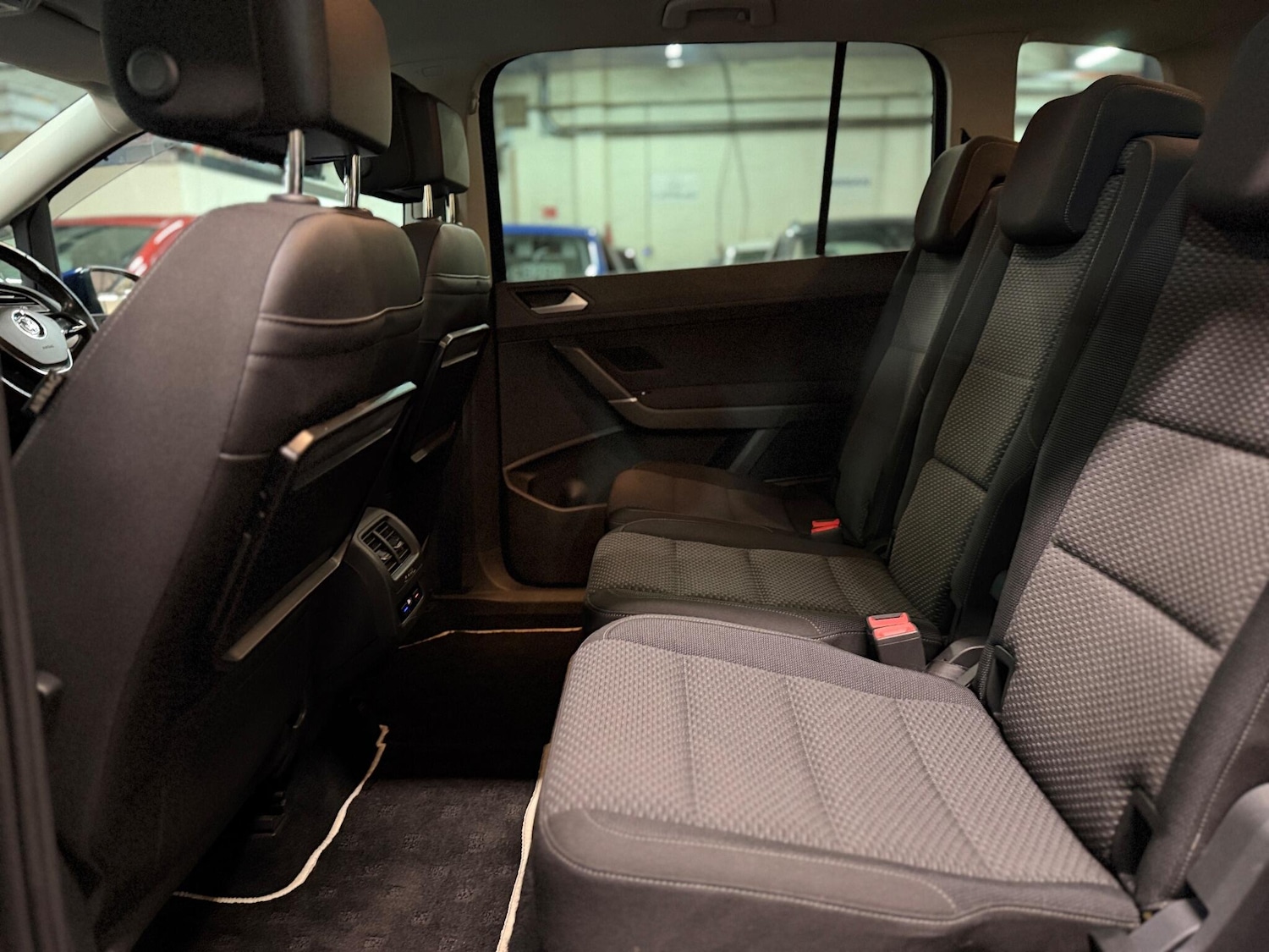 Used Volkswagen Touran for sale - 76458094: Photo 23