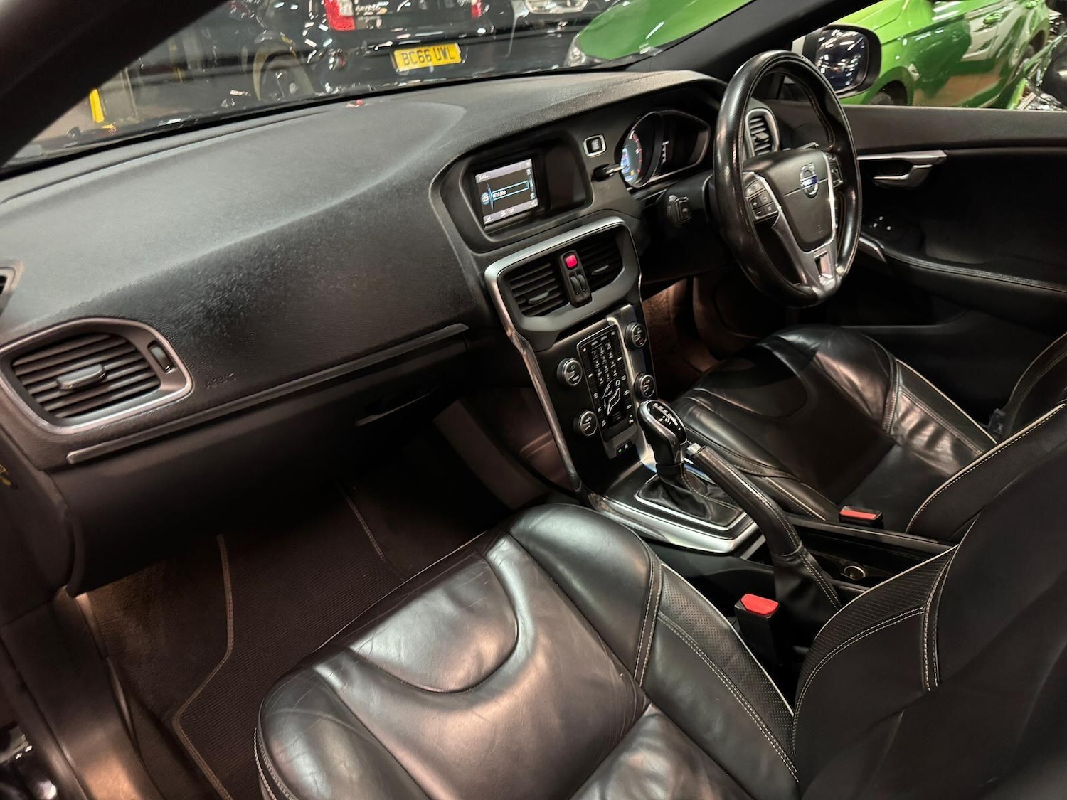 Used Volvo V40 for sale - 77671665: Photo 22