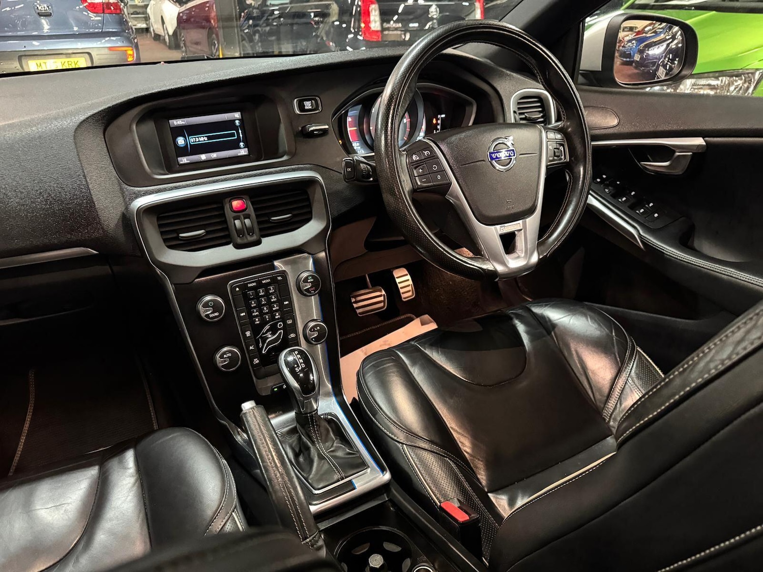 Used Volvo V40 for sale - 77671665: Photo 33