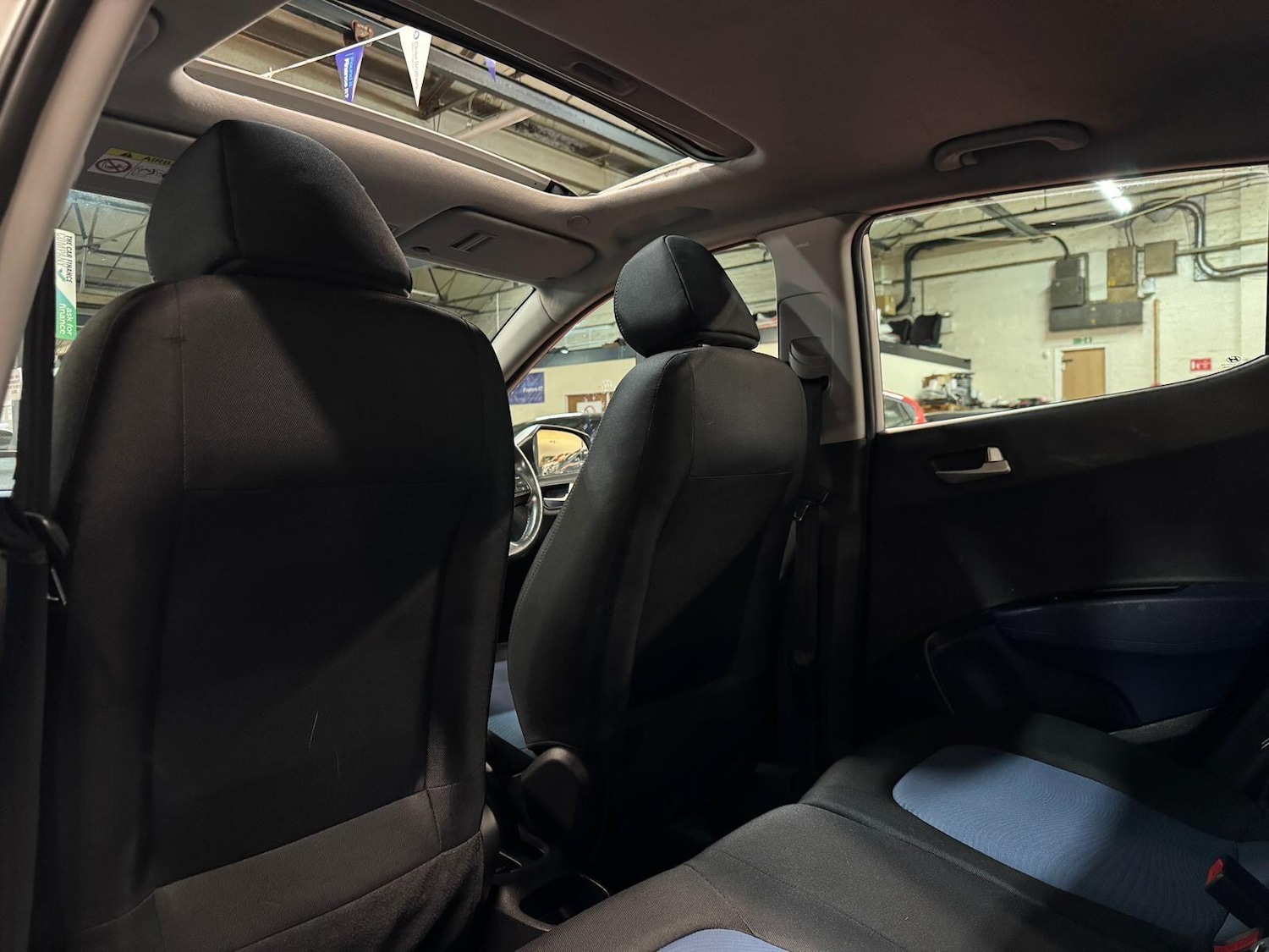 Used Hyundai i10 2016 for sale - 76855898: Photo 29