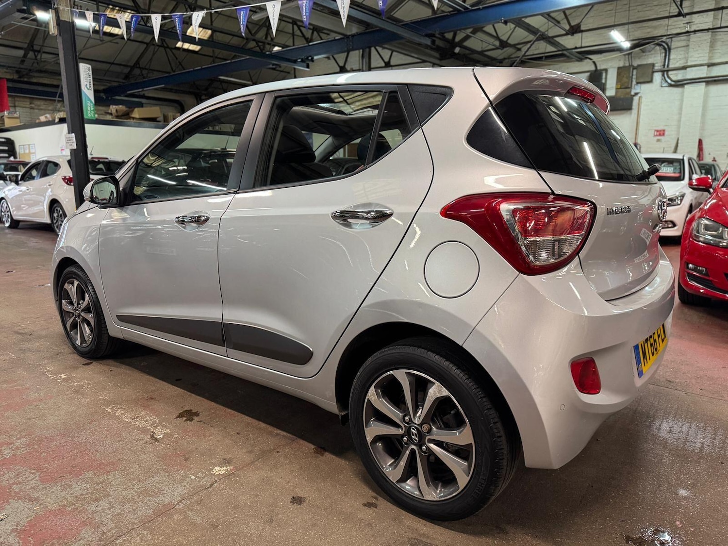 Used Hyundai i10 2016 for sale - 76855898: Photo 4