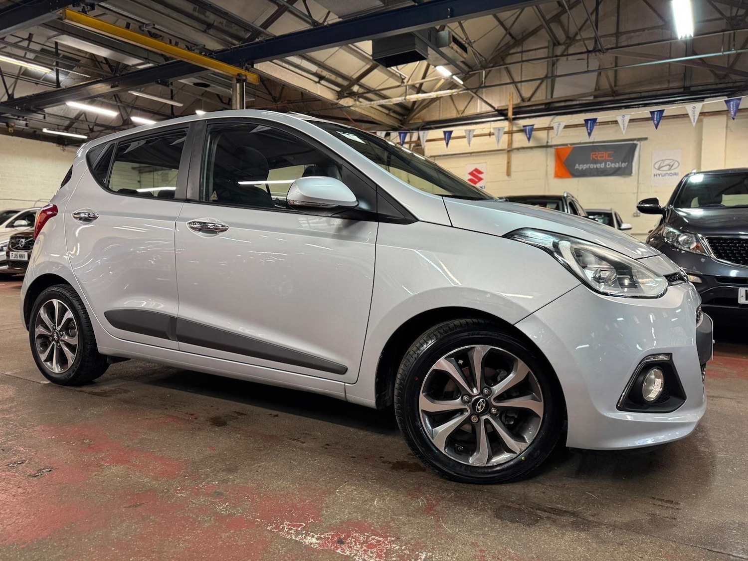 Used Hyundai i10 2016 for sale - 76855898: Photo 8