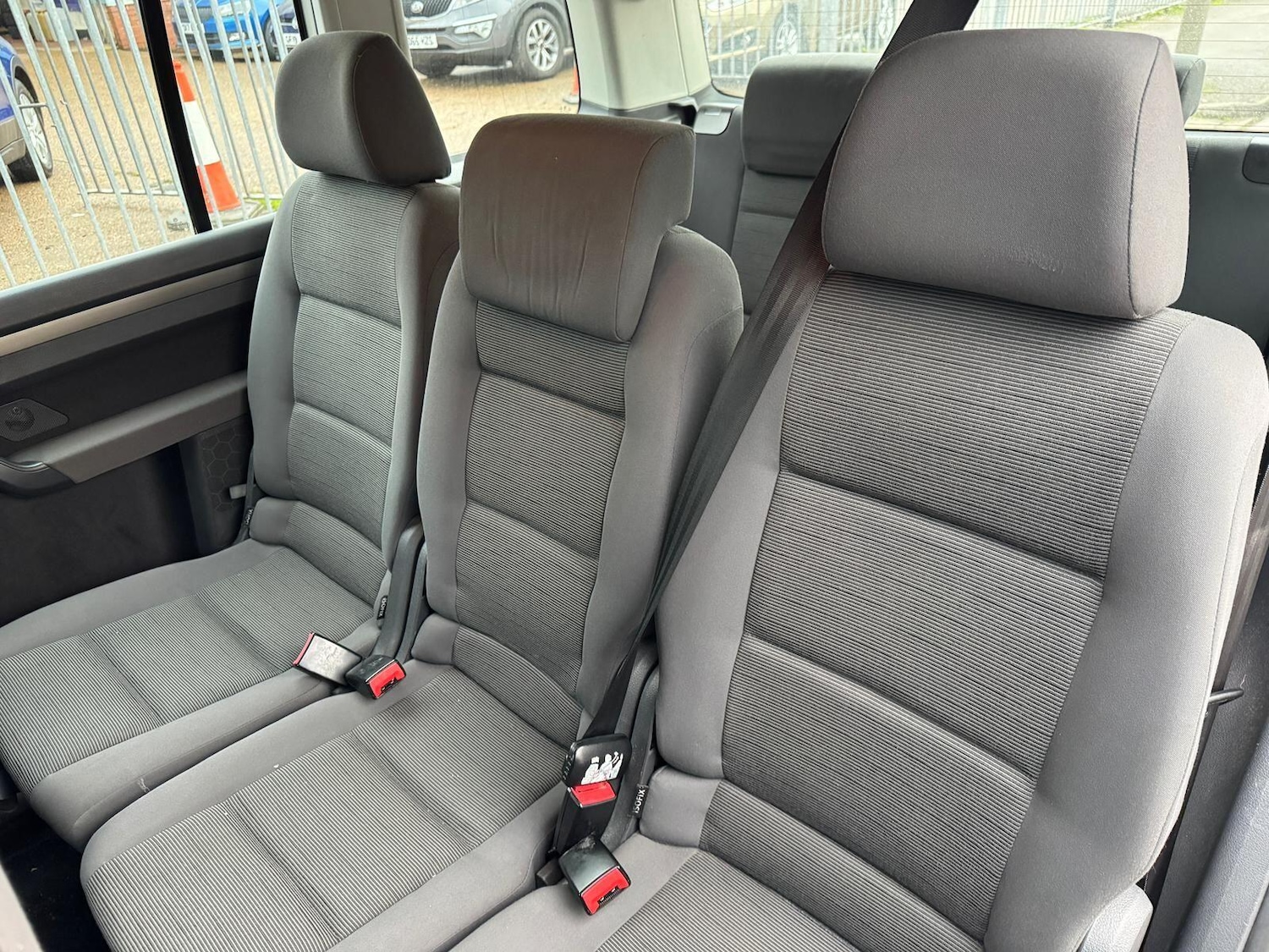 Used Volkswagen Touran 2010 for sale - 77254887: Photo 17