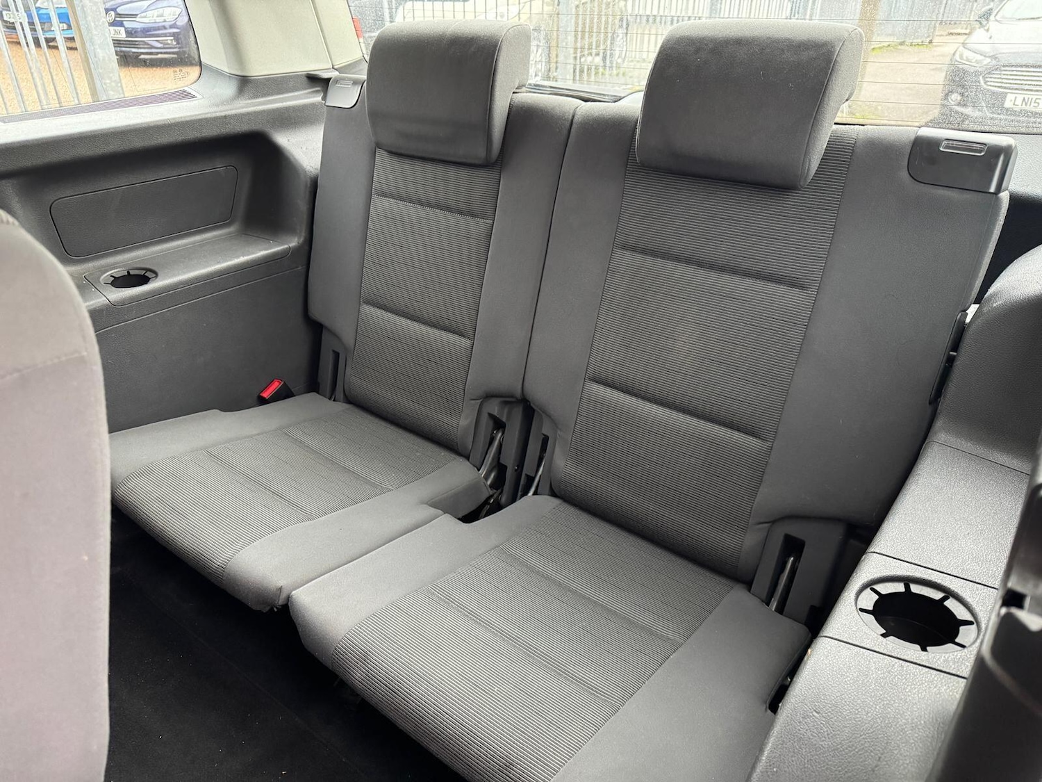 Used Volkswagen Touran 2010 for sale - 77254887: Photo 20