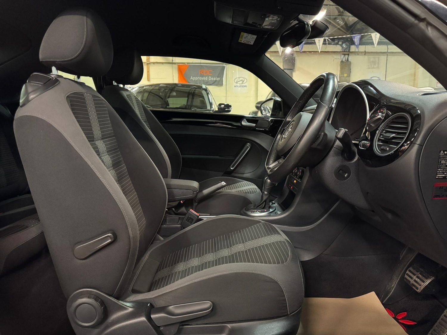 Used Volkswagen Beetle 2025 for sale - 76607100: Photo 16