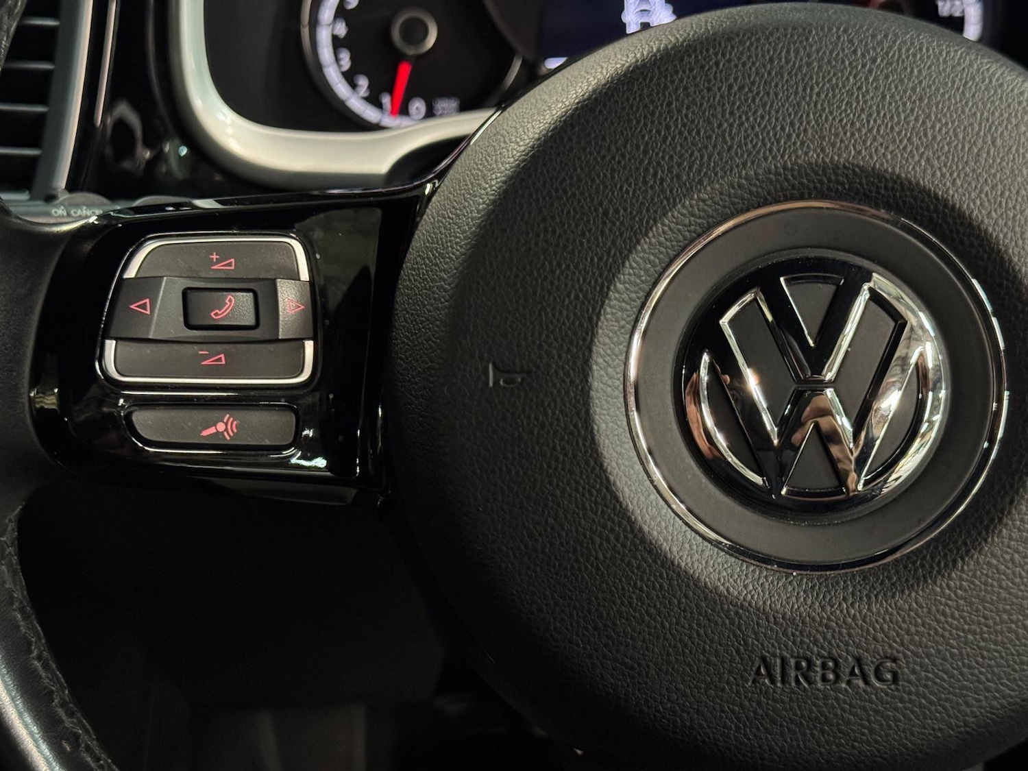 Used Volkswagen Beetle 2025 for sale - 76607100: Photo 29