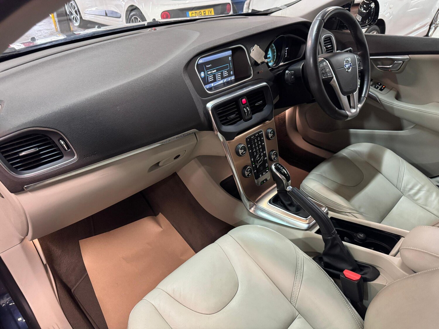 Used Volvo V40 2025 for sale - 76549341: Photo 20