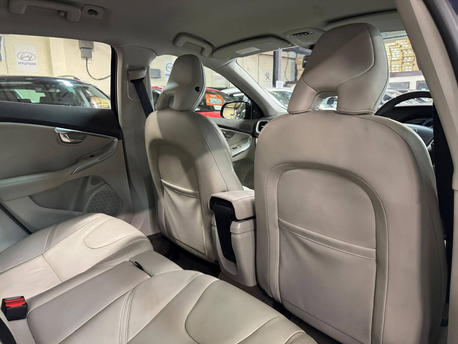 Used Volvo V40 2025 for sale - 76549341: Photo 24