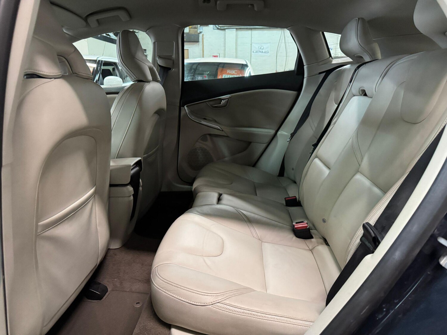 Used Volvo V40 2025 for sale - 76549341: Photo 25