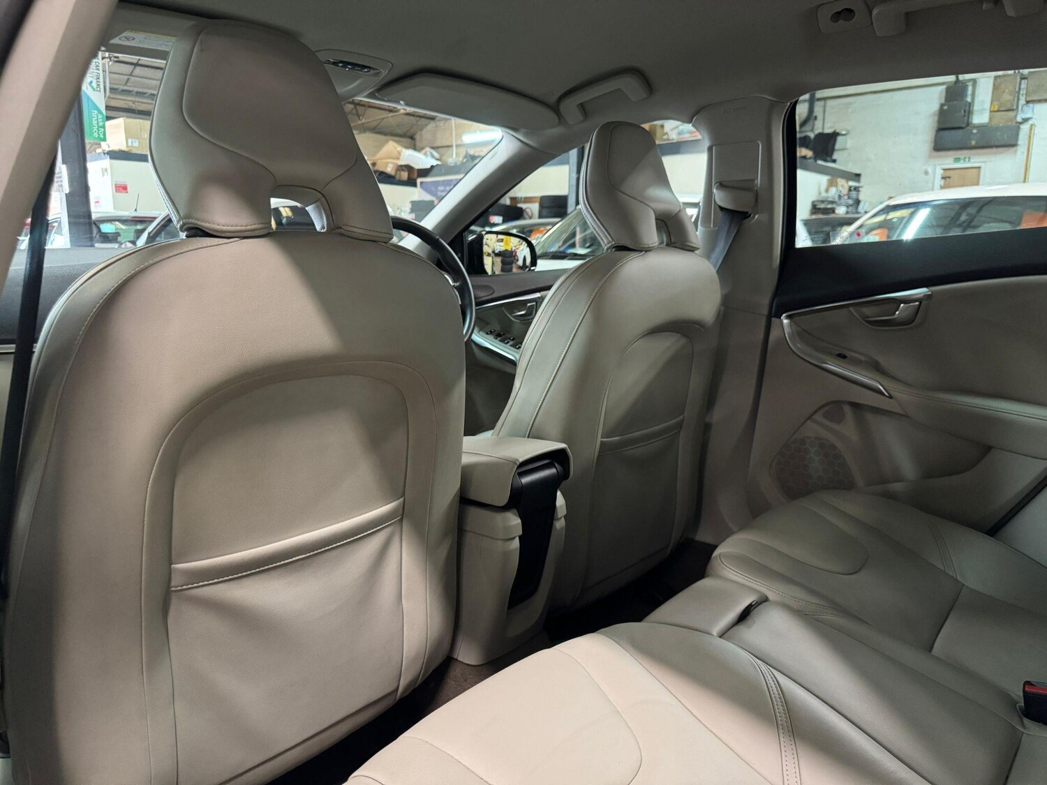 Used Volvo V40 2025 for sale - 76549341: Photo 27