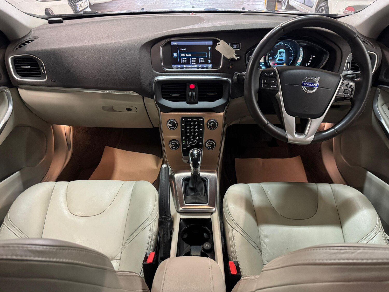 Used Volvo V40 2025 for sale - 76549341: Photo 31