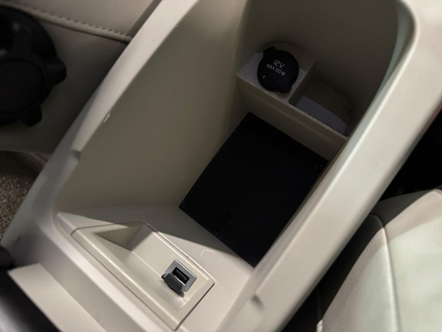 Used Volvo V40 2025 for sale - 76549341: Photo 50