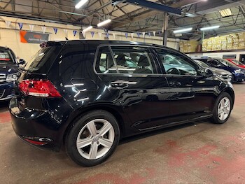 Used Volkswagen Golf 2015 for sale - 76441011: Photo