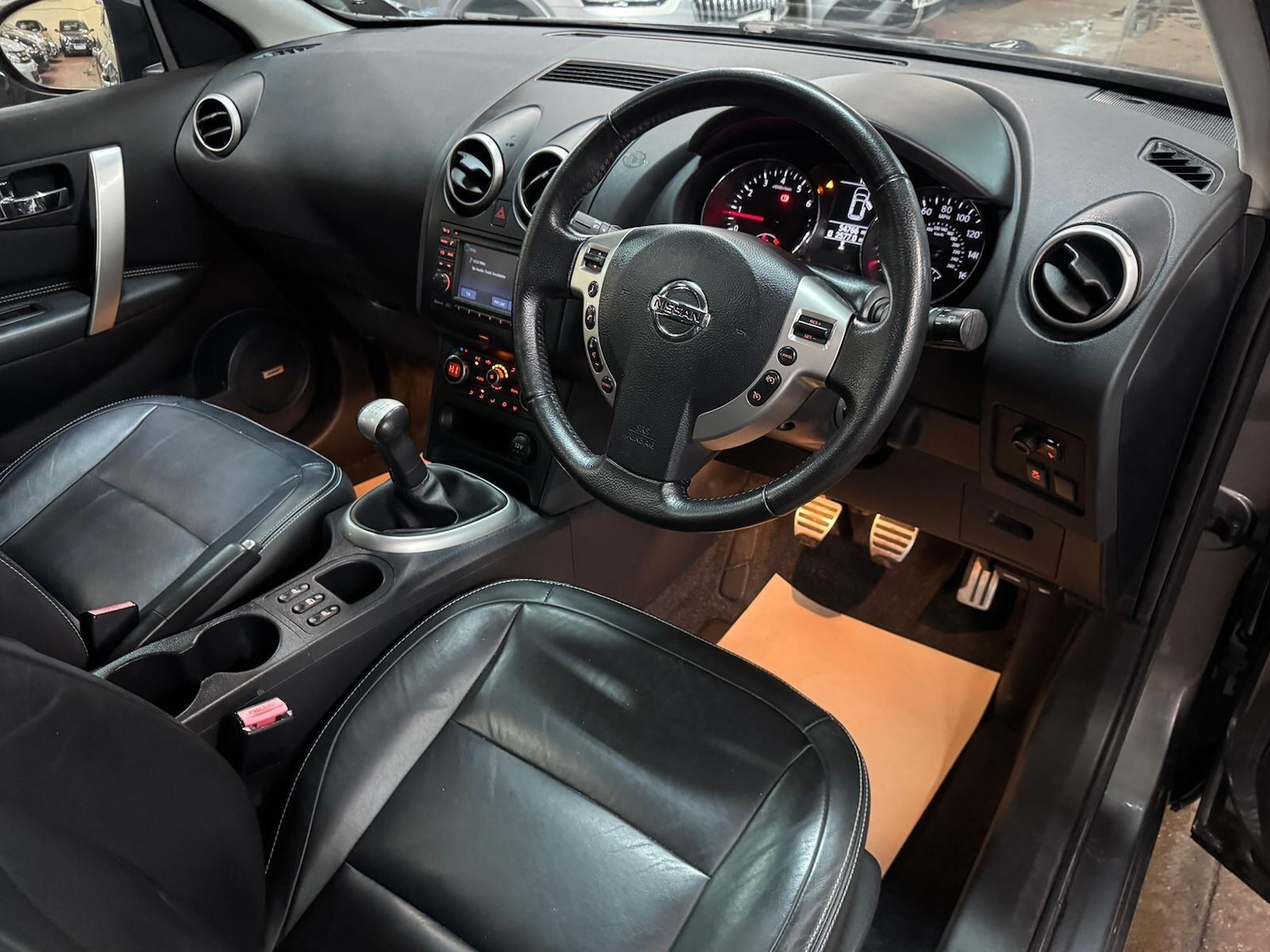 Used Nissan Qashqai 2012 for sale - 76585256: Photo 18