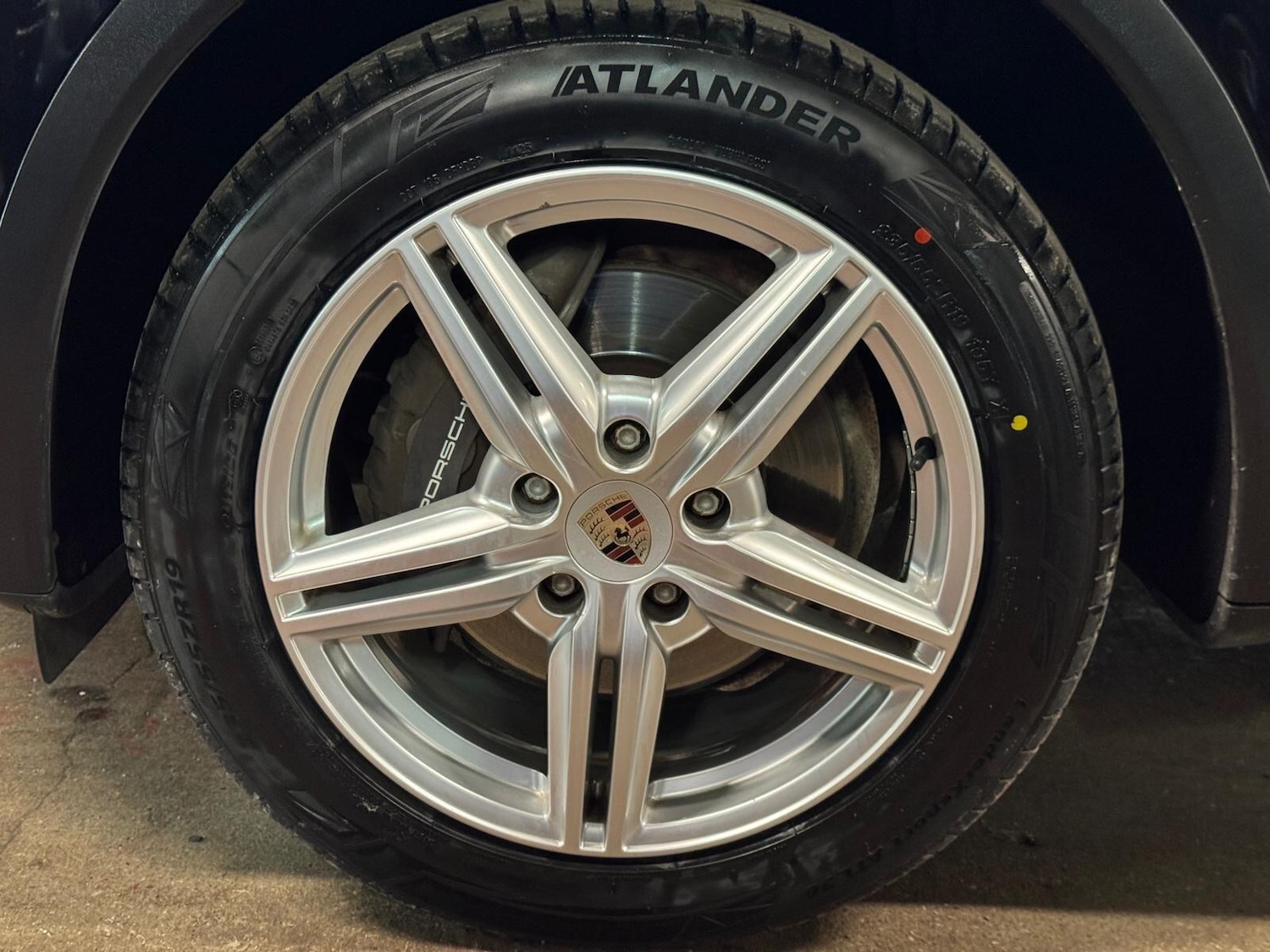 Used Porsche Cayenne for sale - 77646762: Photo 12