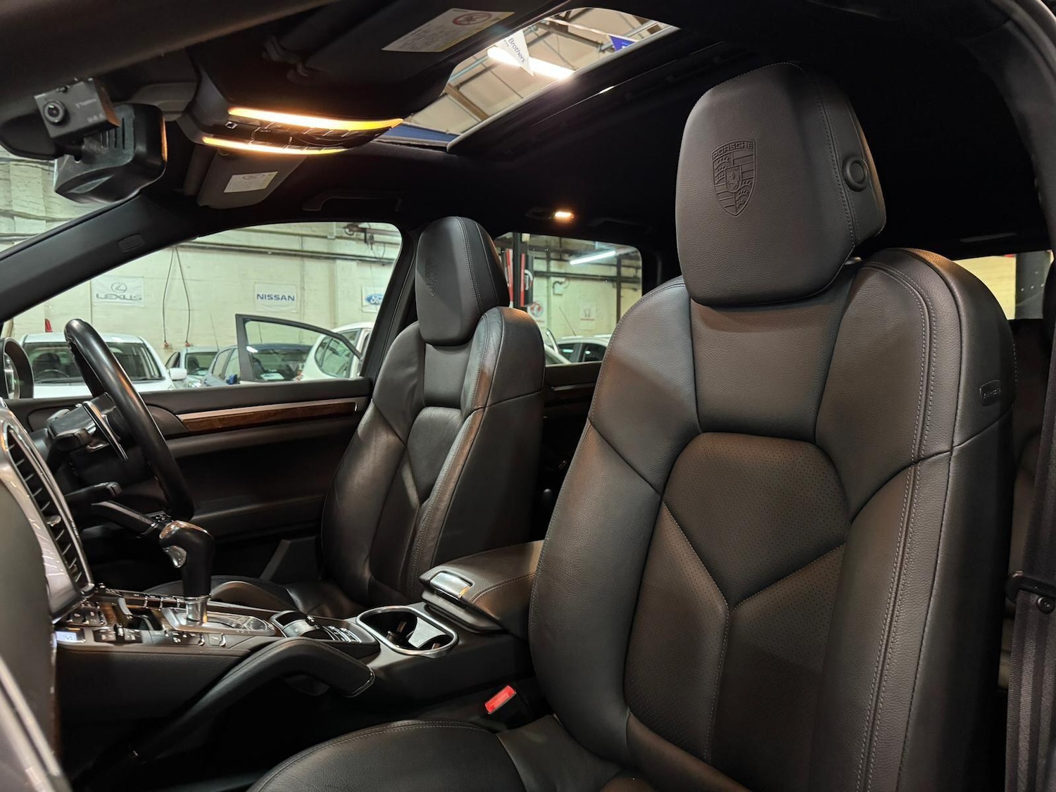 Used Porsche Cayenne for sale - 77646762: Photo 25