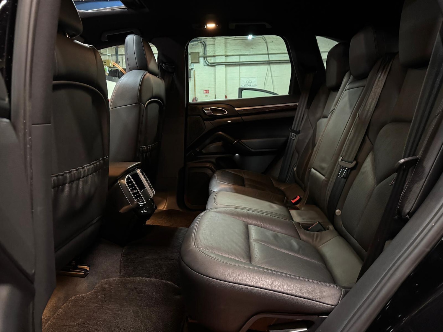 Used Porsche Cayenne for sale - 77646762: Photo 30