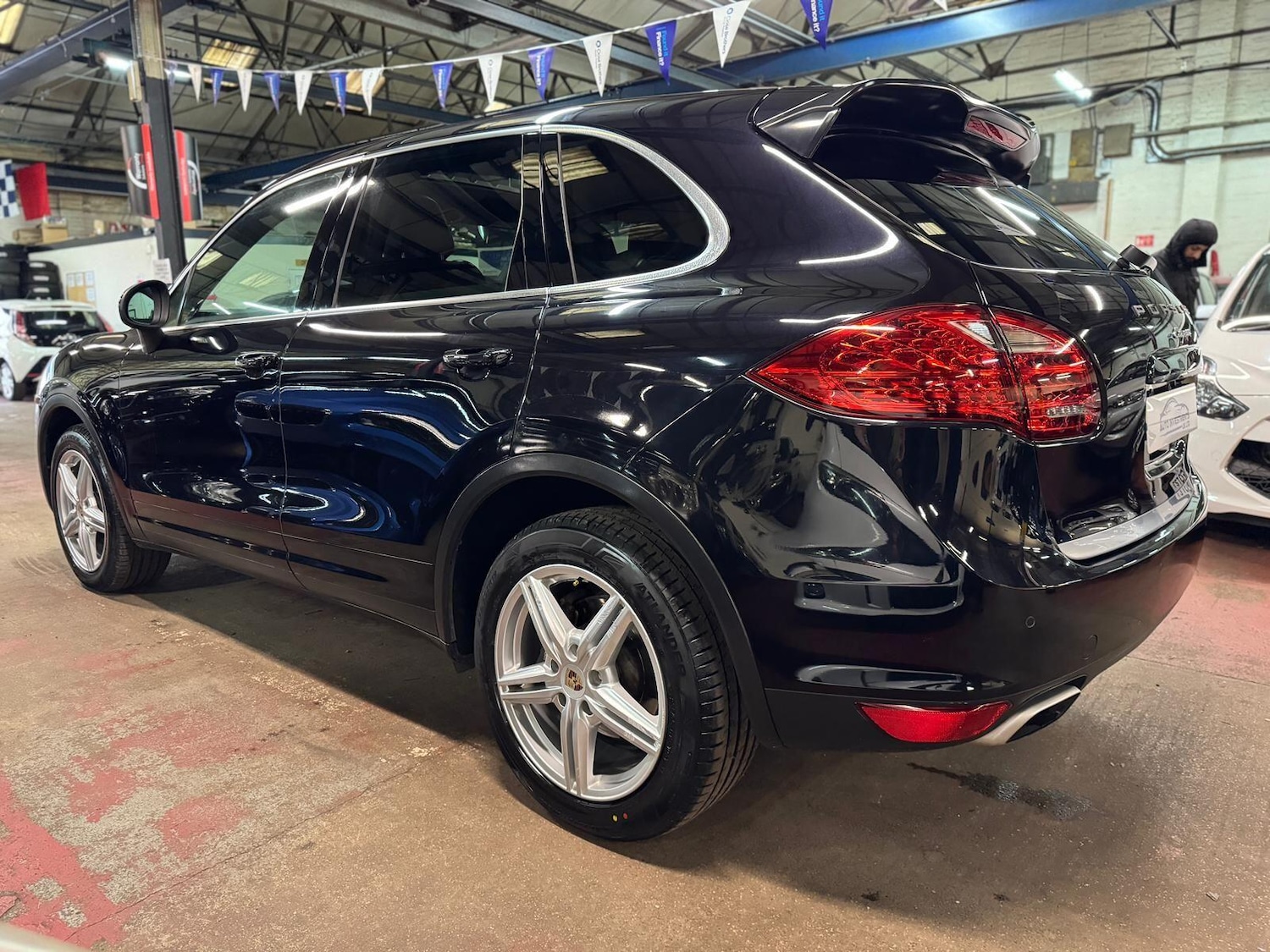 Used Porsche Cayenne for sale - 77646762: Photo 6