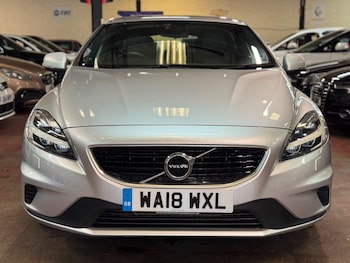 Used Volvo V40 2018 for sale - 79508597: Photo