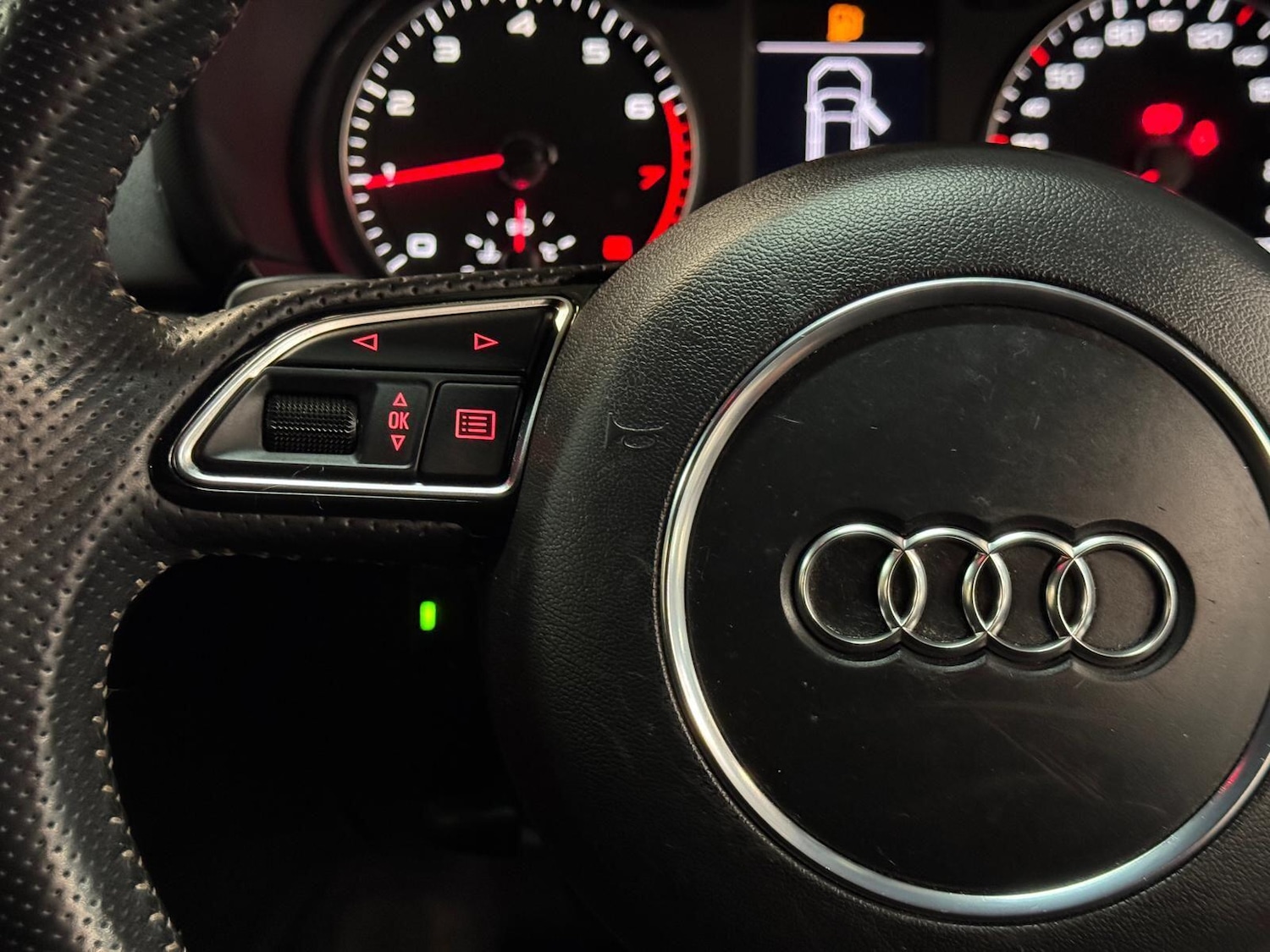 Used Audi A1 for sale - 76658568: Photo 37