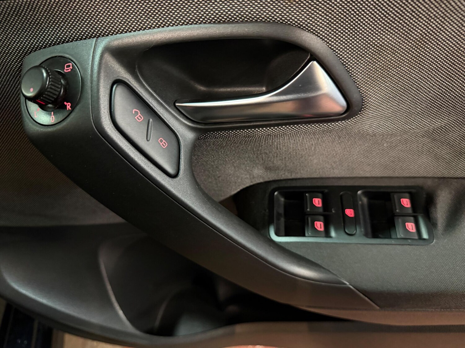 Used Volkswagen Polo for sale - 76473105: Photo 32