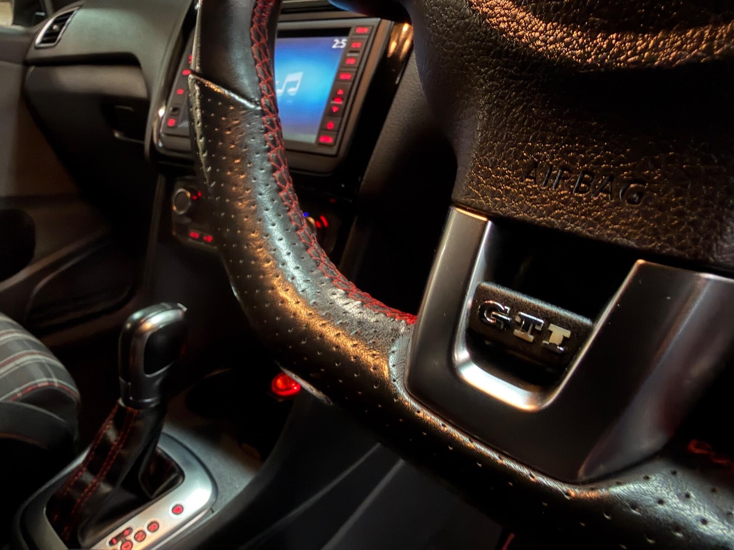 Used Volkswagen Polo for sale - 76473105: Photo 33