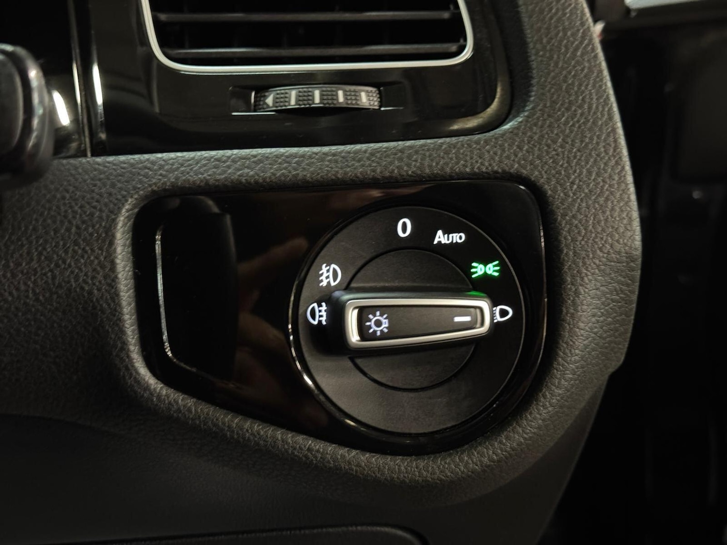 Used Volkswagen Golf for sale - 77737495: Photo 28