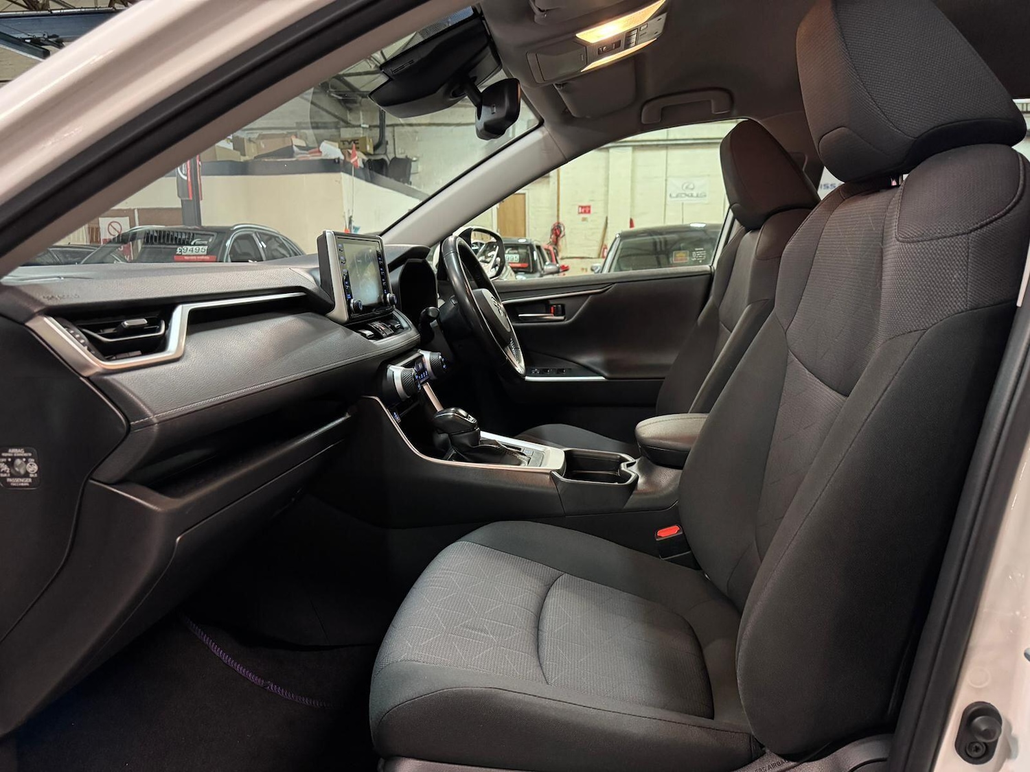 Used Toyota RAV4 2020 for sale - 77613071: Photo 22