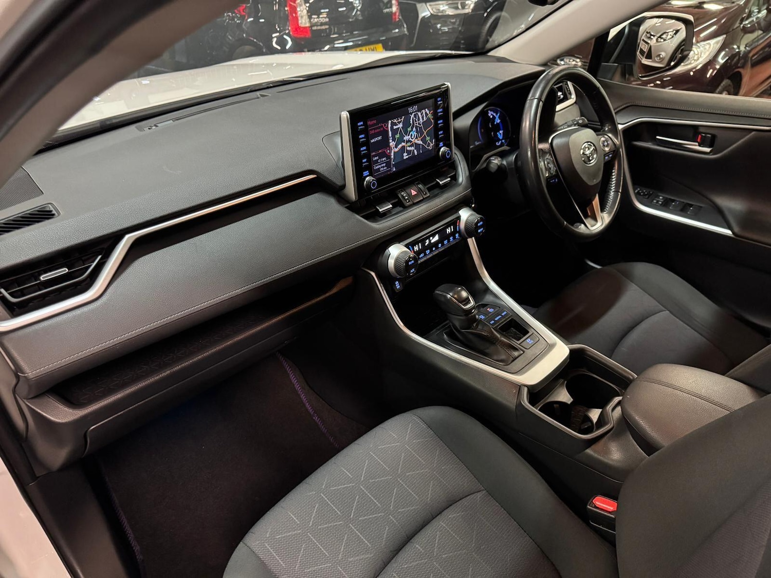 Used Toyota RAV4 2020 for sale - 77613071: Photo 23