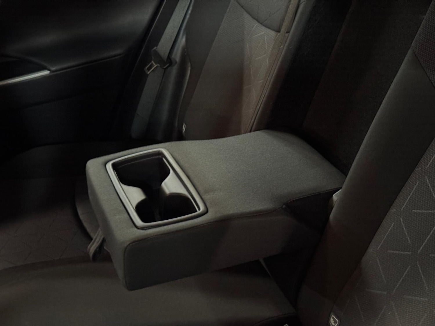 Used Toyota RAV4 2020 for sale - 77613071: Photo 32