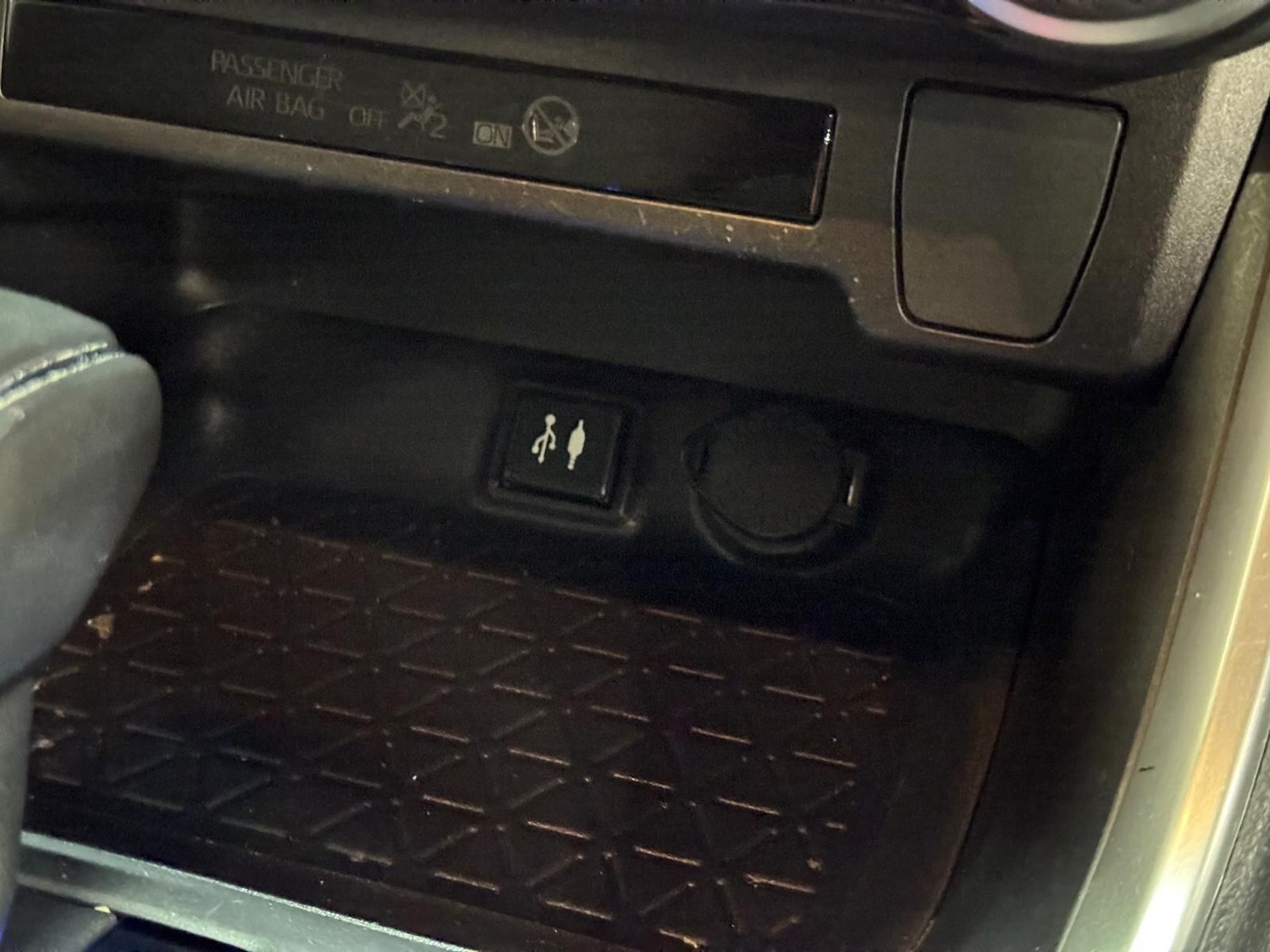 Used Toyota RAV4 2020 for sale - 77613071: Photo 49