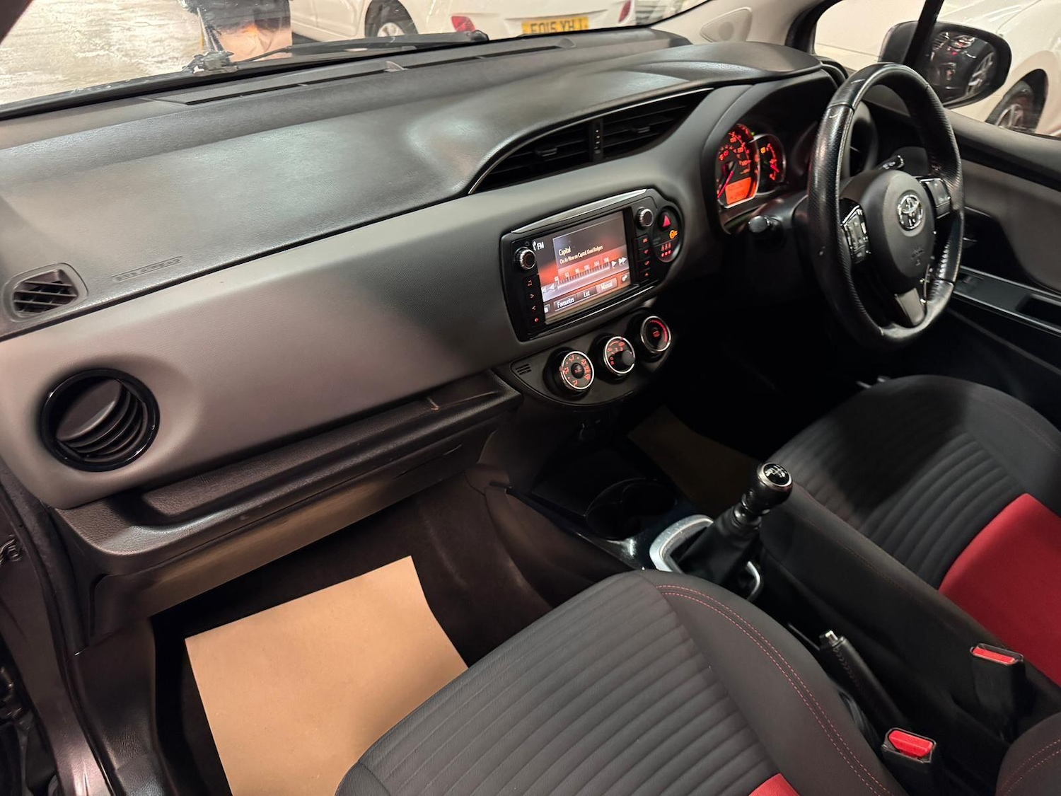 Used Toyota Yaris 2015 for sale - 76619612: Photo 17