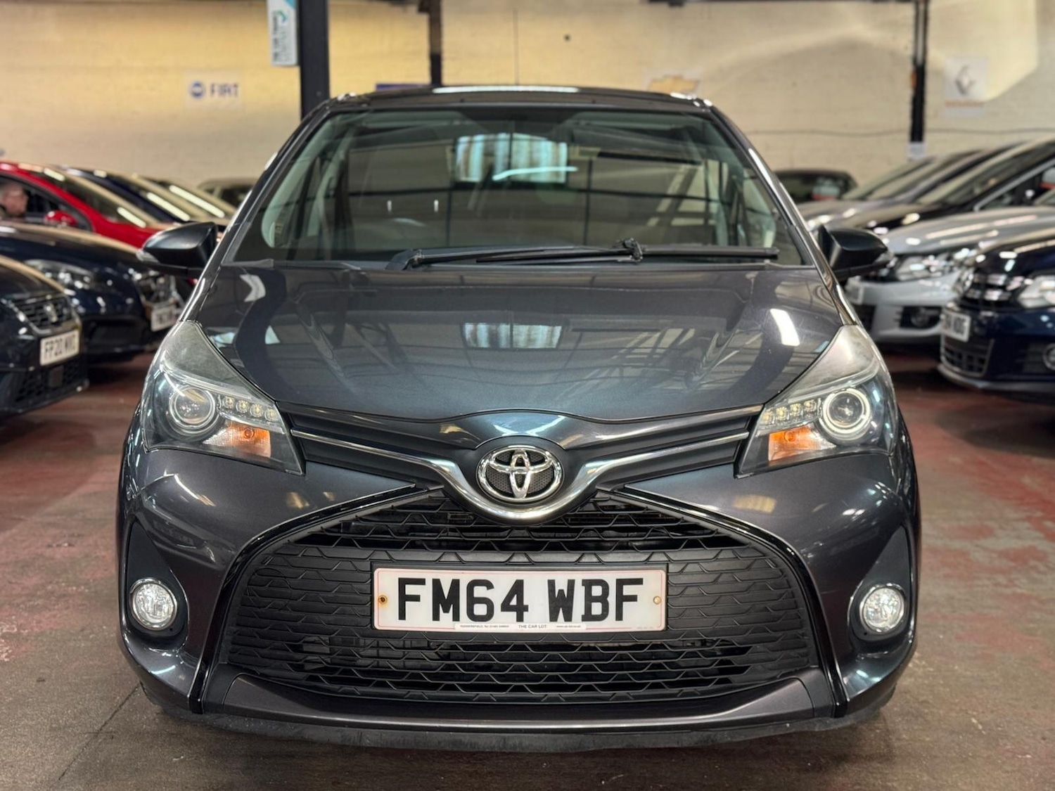 Used Toyota Yaris 2015 for sale - 76619612: Photo 2