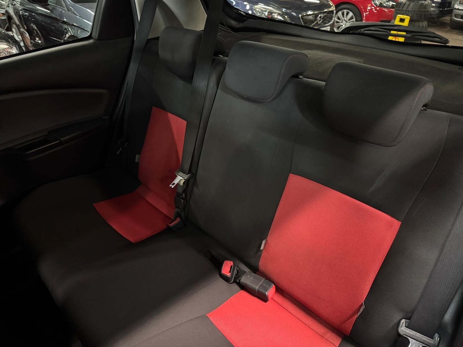 Used Toyota Yaris 2015 for sale - 76619612: Photo 24