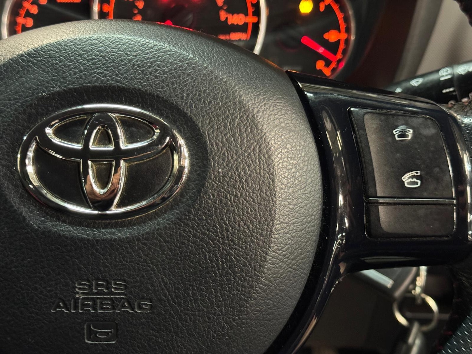 Used Toyota Yaris 2015 for sale - 76619612: Photo 27