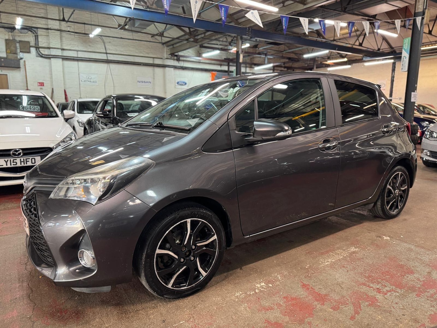 Used Toyota Yaris 2015 for sale - 76619612: Photo 3