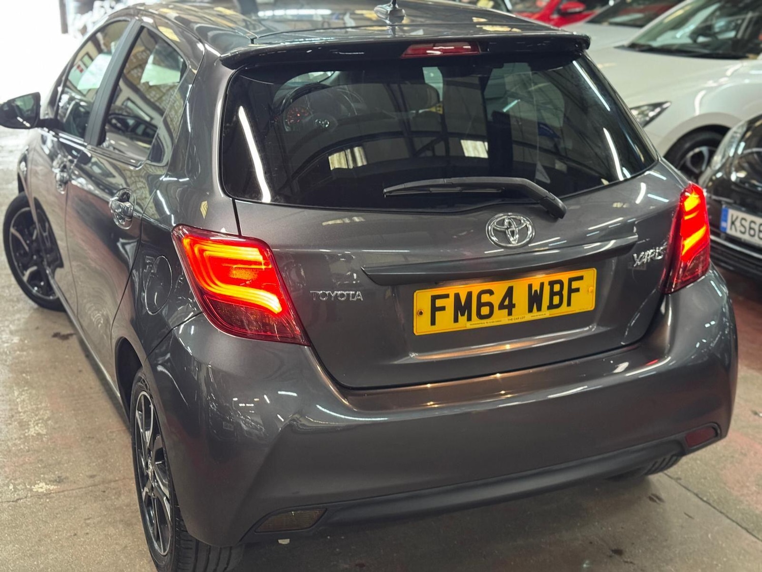 Used Toyota Yaris 2015 for sale - 76619612: Photo 5