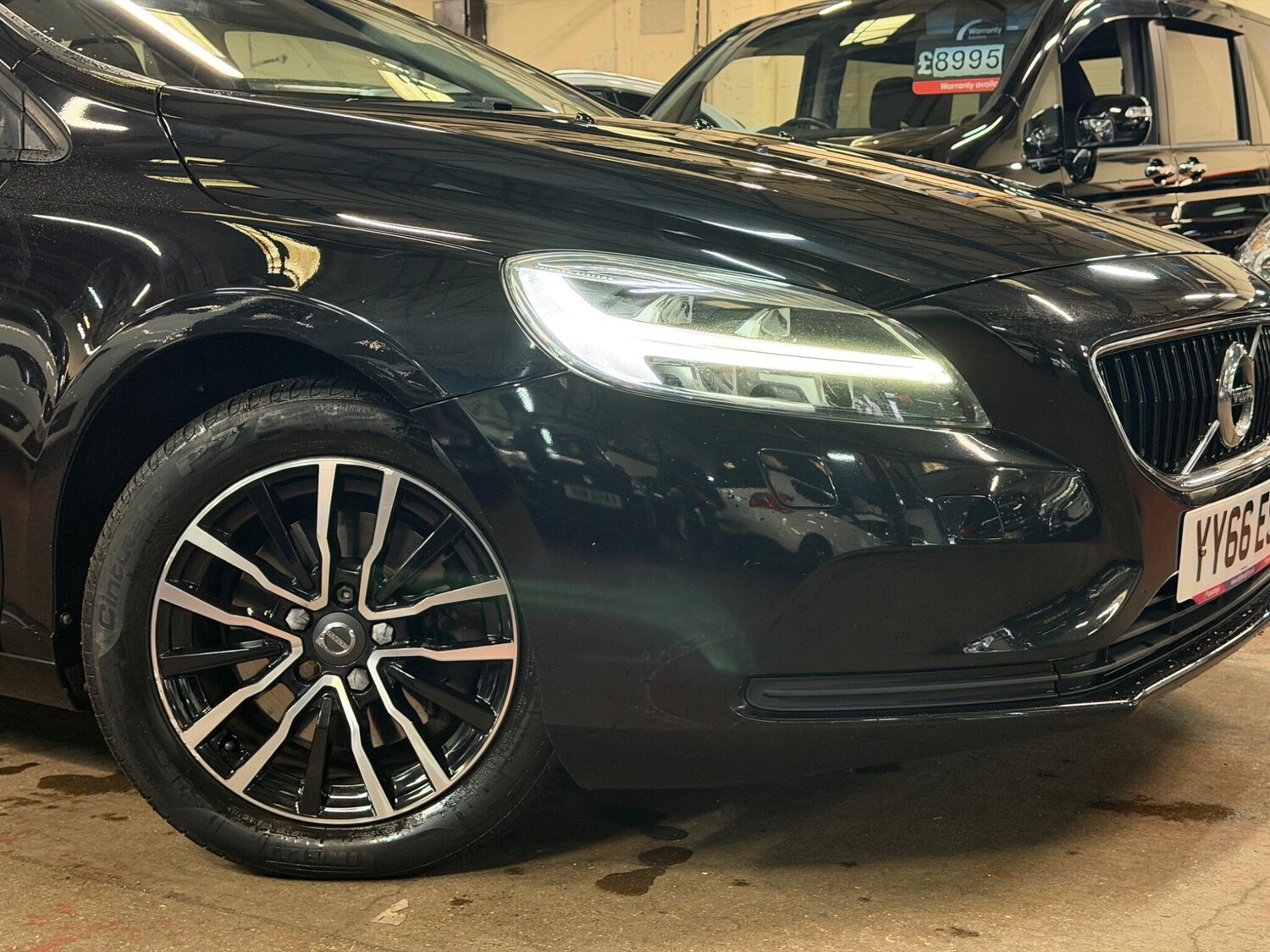 Used Volvo V40 2016 for sale - 77469203: Photo 10