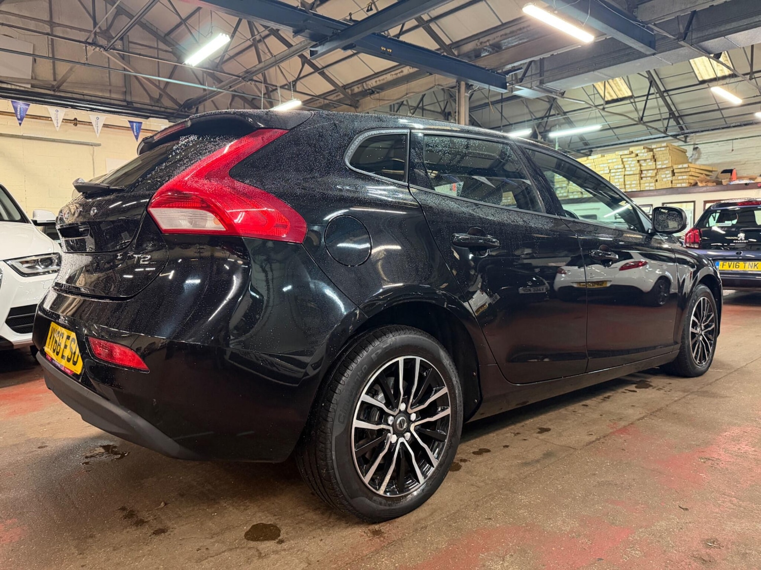 Used Volvo V40 2016 for sale - 77469203: Photo 4