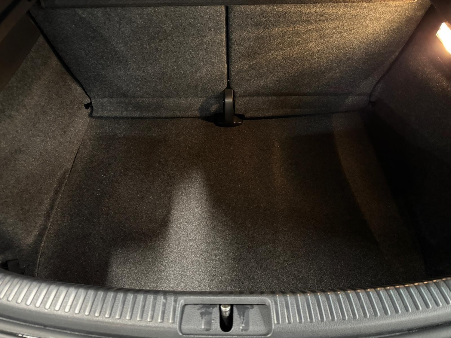 Used Volkswagen Scirocco for sale - 77957826: Photo 50