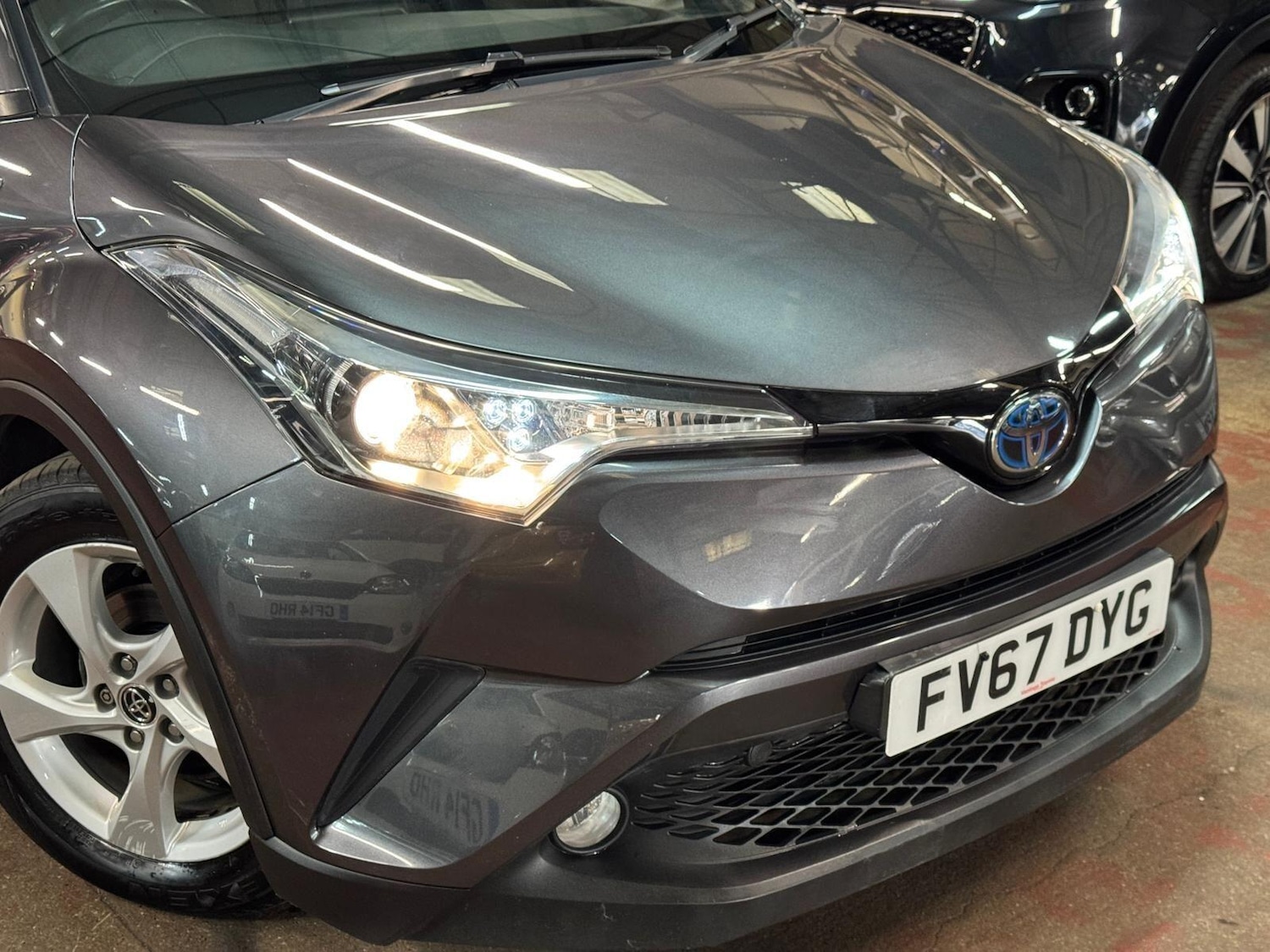 Used Toyota C-HR 2017 for sale - 77425895: Photo 11