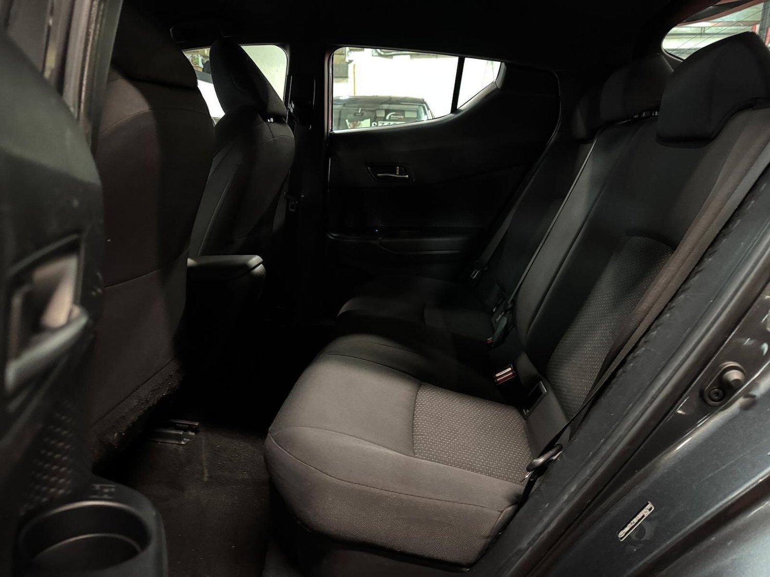 Used Toyota C-HR 2017 for sale - 77425895: Photo 28