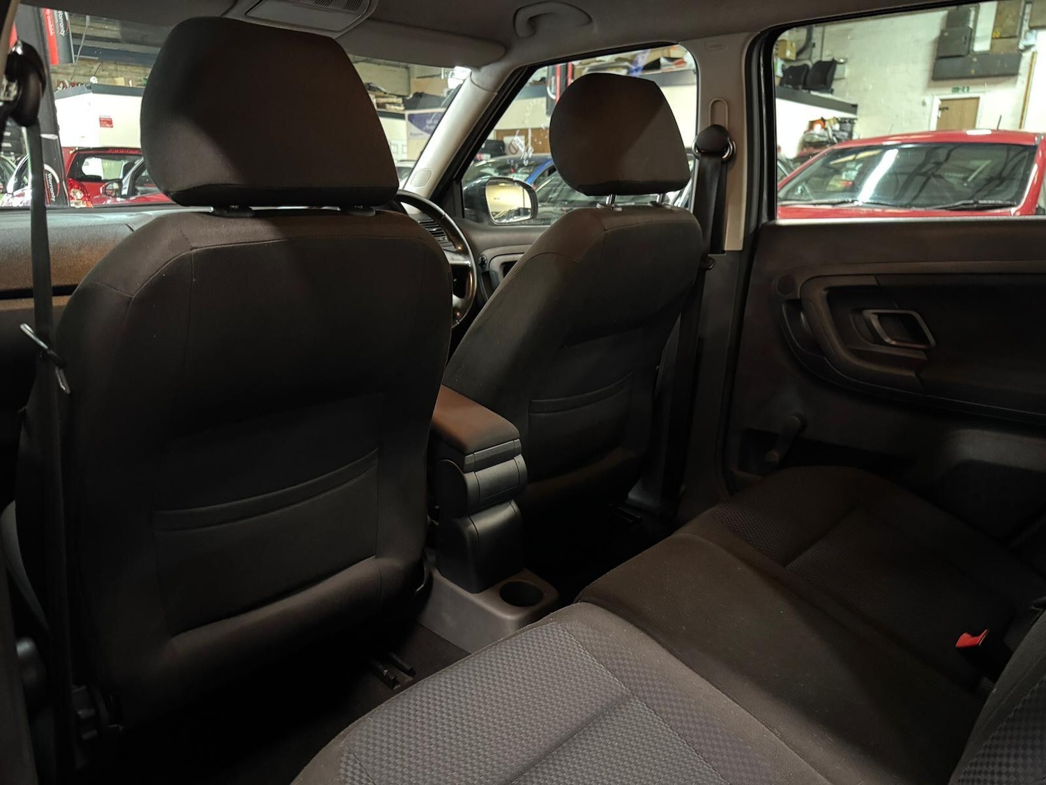 Used Skoda Fabia 2011 for sale - 78086066: Photo 27