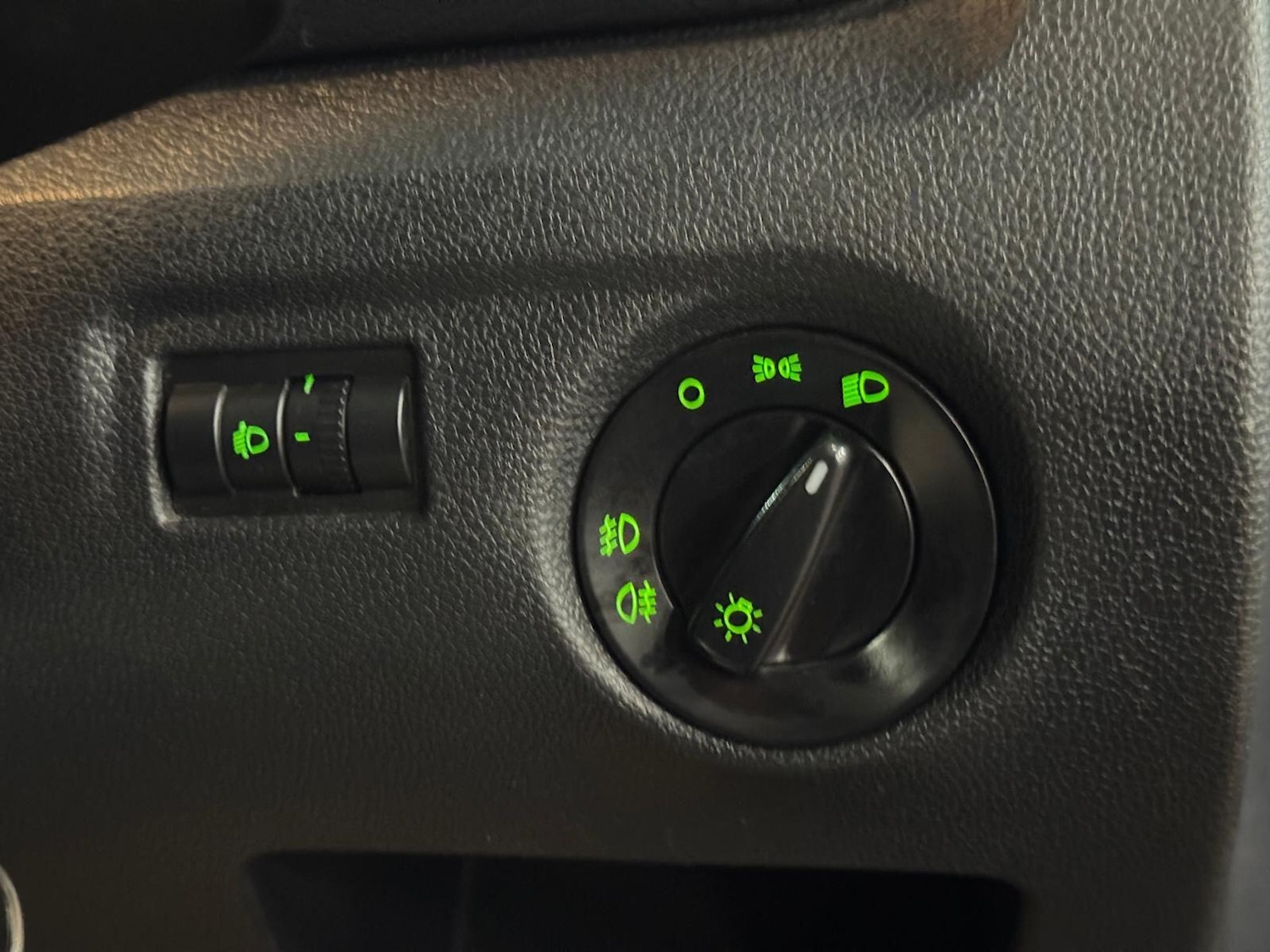 Used Skoda Fabia 2011 for sale - 78086066: Photo 29