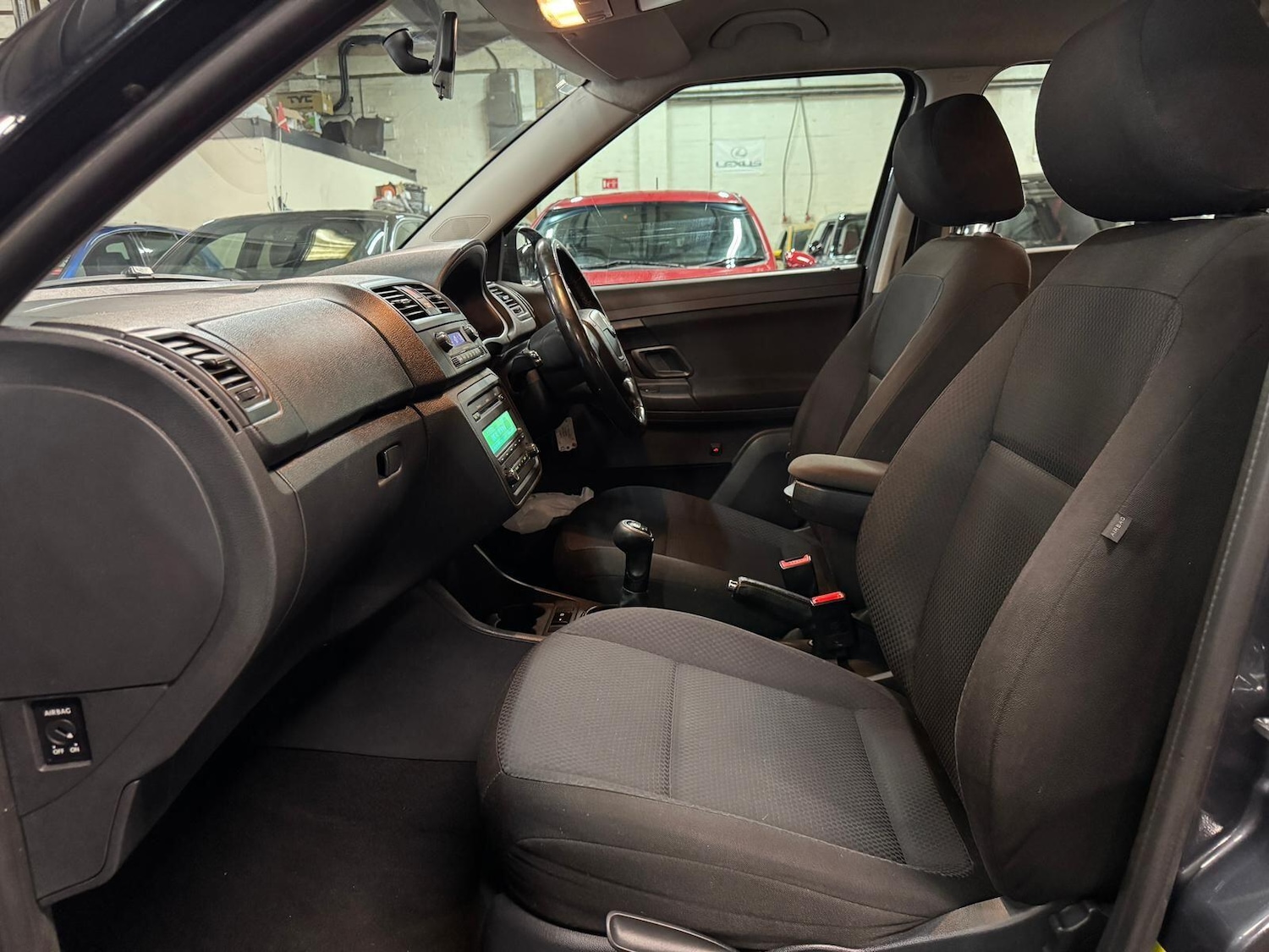 Used Skoda Fabia 2011 for sale - 78086066: Photo 36