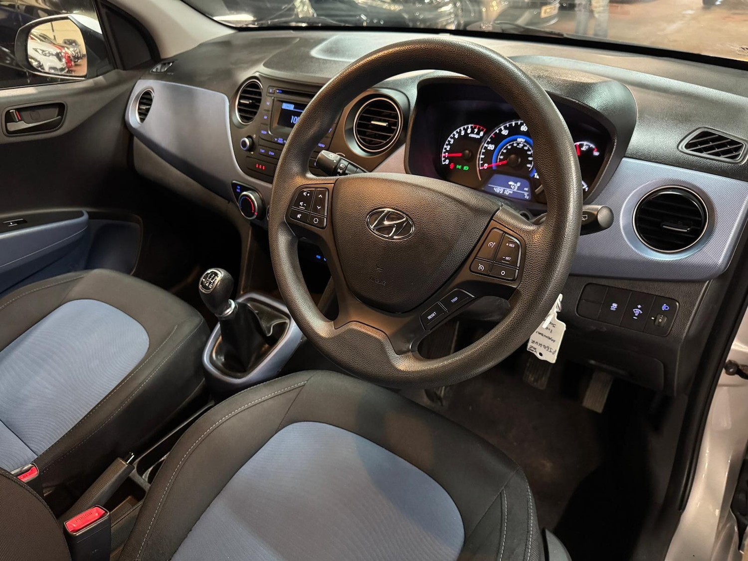 Used Hyundai i10 2014 for sale - 77290577: Photo 17